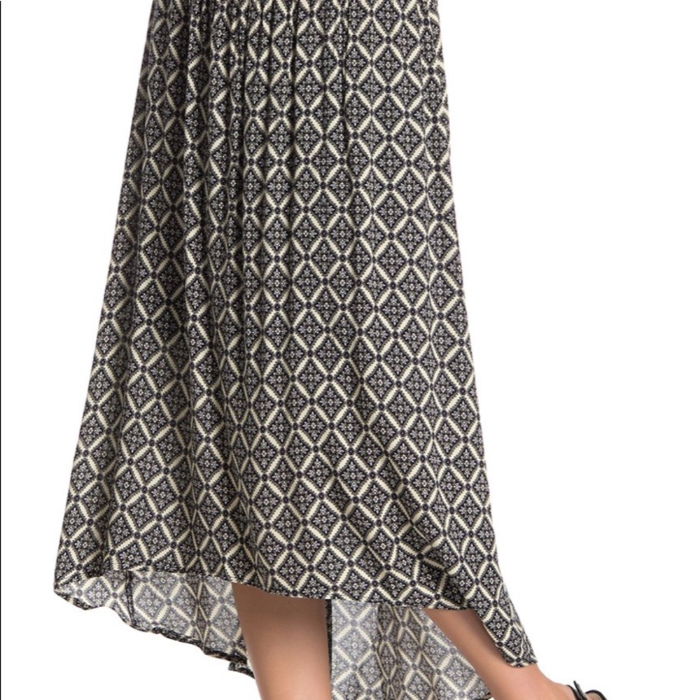 bobeau Black and Cream High-Low Geometric Skirt